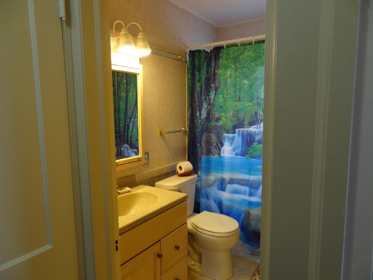 Covered By Faith Rentals -Storybook Home Rochester Buitenkant foto